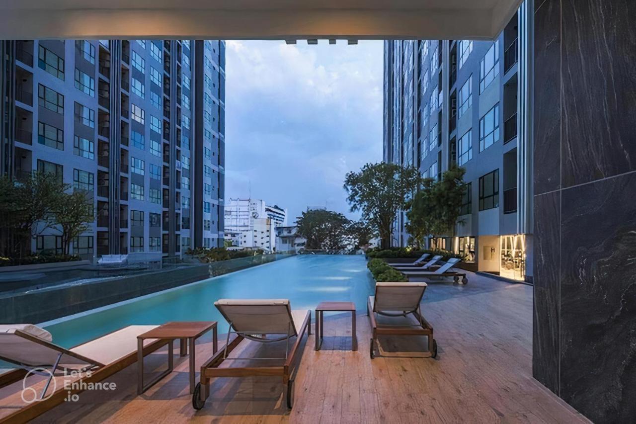 The Base Central Pattaya Apartment Exterior photo